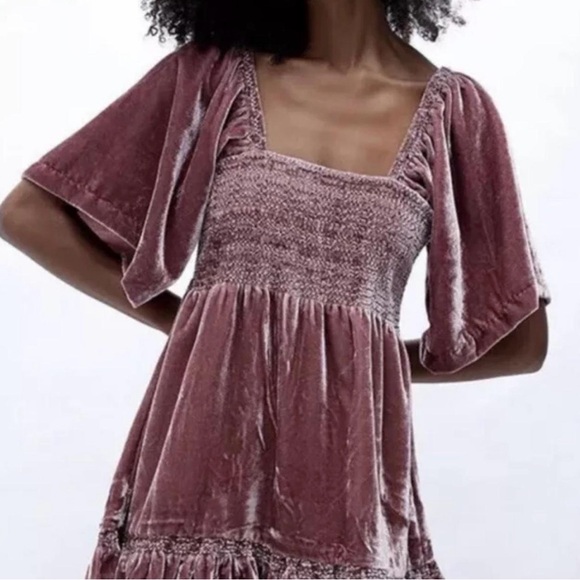 Free People Dresses & Skirts - Free People Mauve Velvet Easy To Love Babydoll Flare Sleeve Tiered Mini Dress M